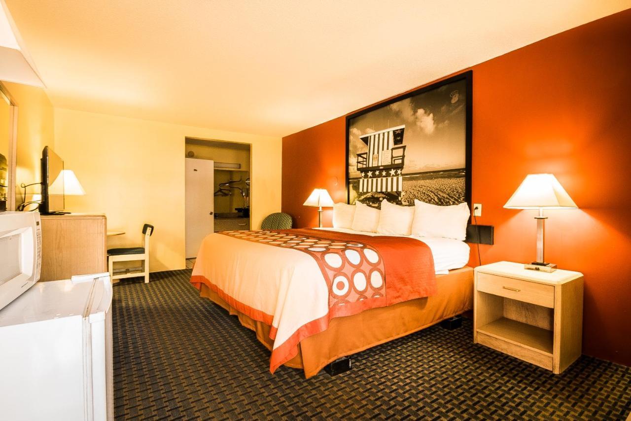 Super 8 By Wyndham Chipley Hotel Exterior foto